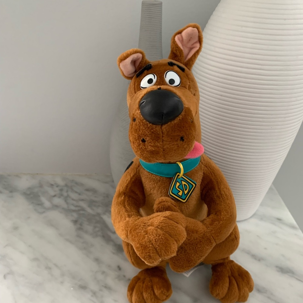 Scooby-Doo Brown Plush Toy with posable arms and tail